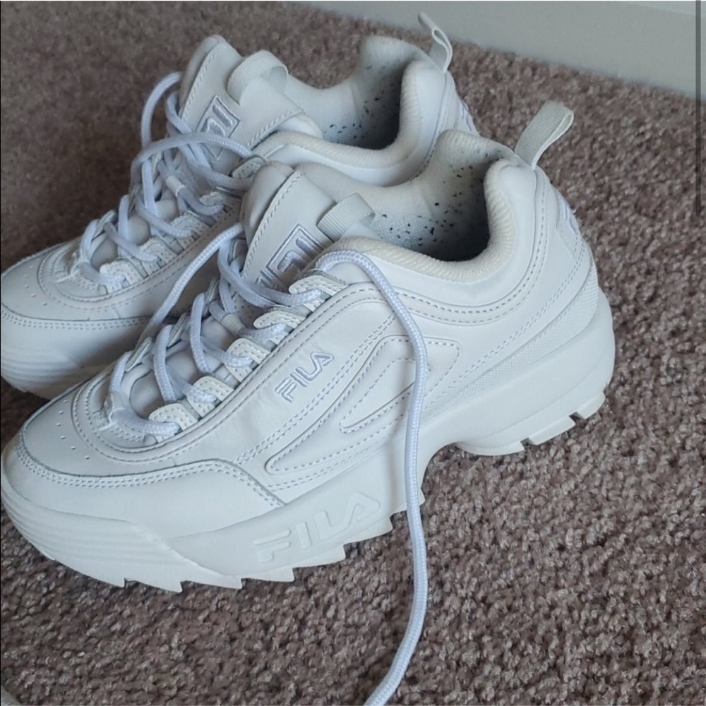White fila chunky sneakers